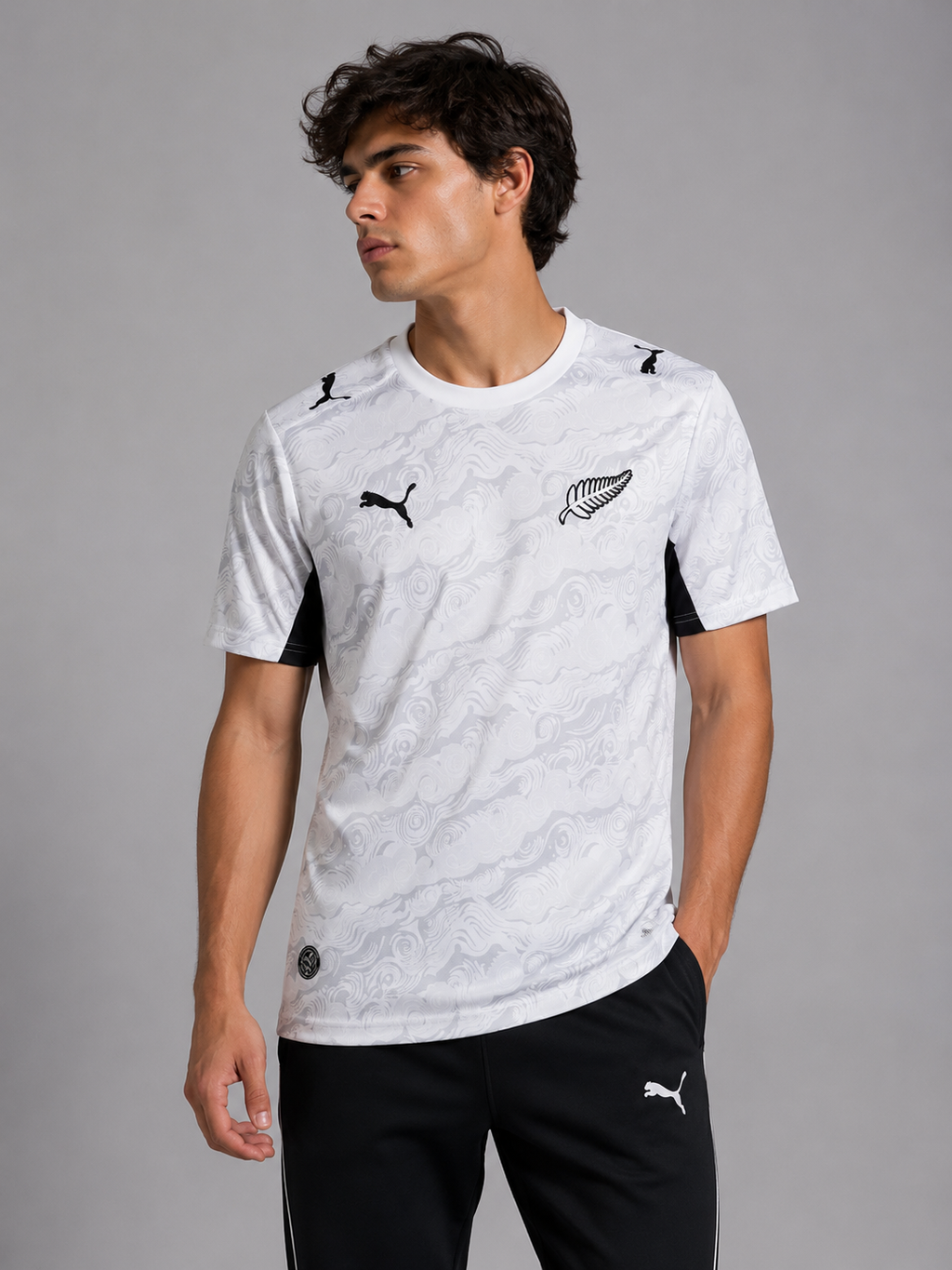 26-27 New Zealand Home